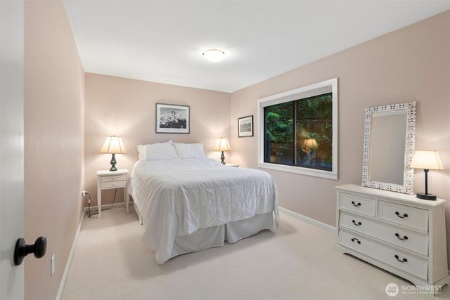 16425 266th Avenue SE, Issaquah, WA 98027