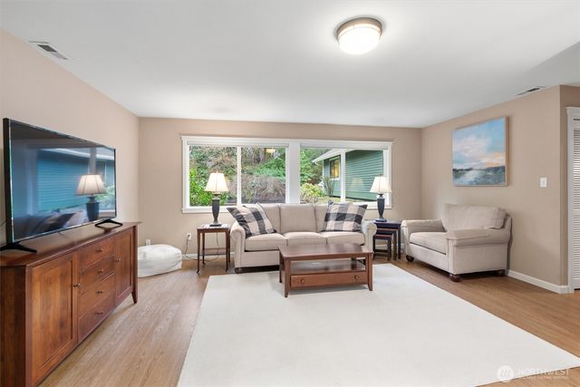 16425 266th Avenue SE, Issaquah, WA 98027