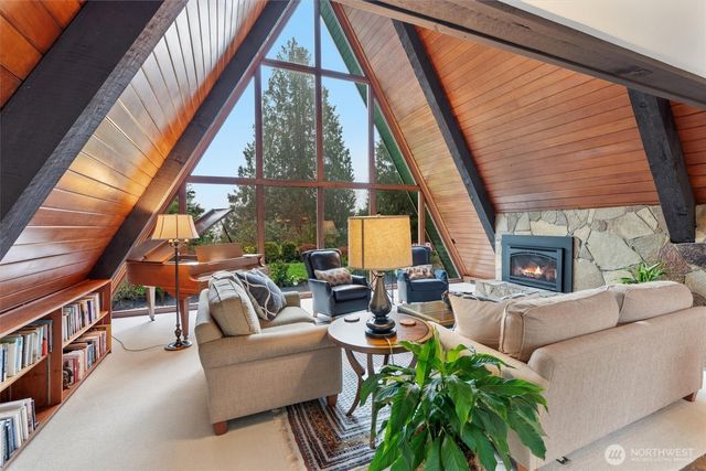 16425 266th Avenue SE, Issaquah, WA 98027