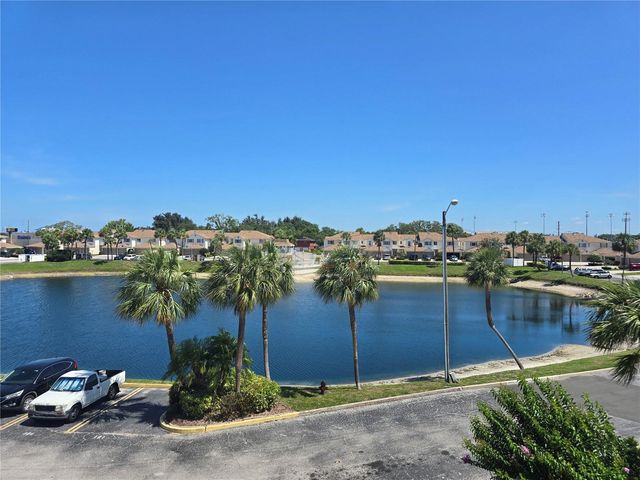 6400 46TH AVENUE N 301, Kenneth City, FL 33709
