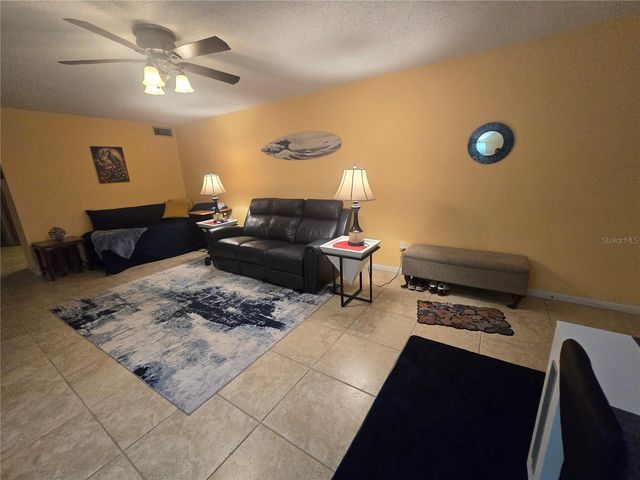 6400 46TH AVENUE N 301, Kenneth City, FL 33709