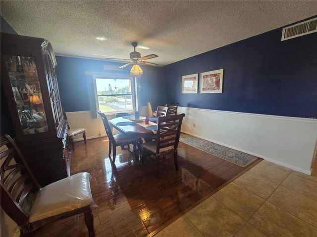 6400 46TH AVENUE N 301, Kenneth City, FL 33709