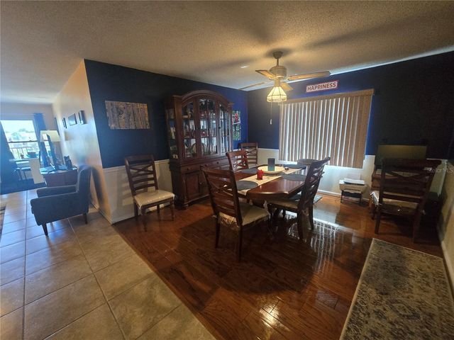 6400 46TH AVENUE N 301, Kenneth City, FL 33709