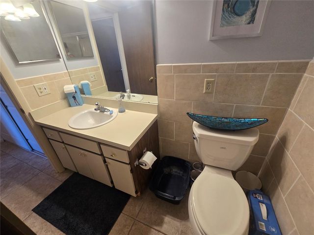 6400 46TH AVENUE N 301, Kenneth City, FL 33709