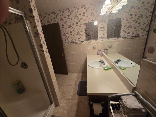 6400 46TH AVENUE N 301, Kenneth City, FL 33709