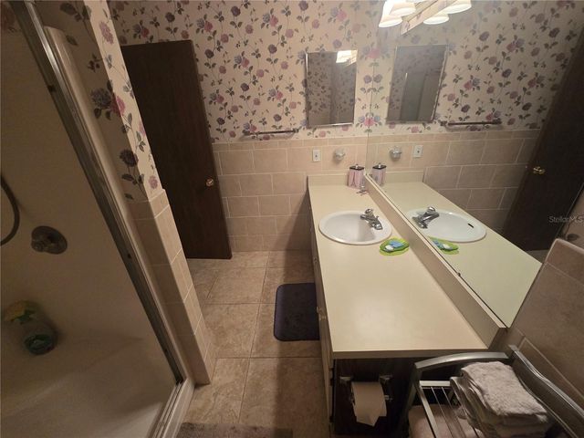6400 46TH AVENUE N 301, Kenneth City, FL 33709