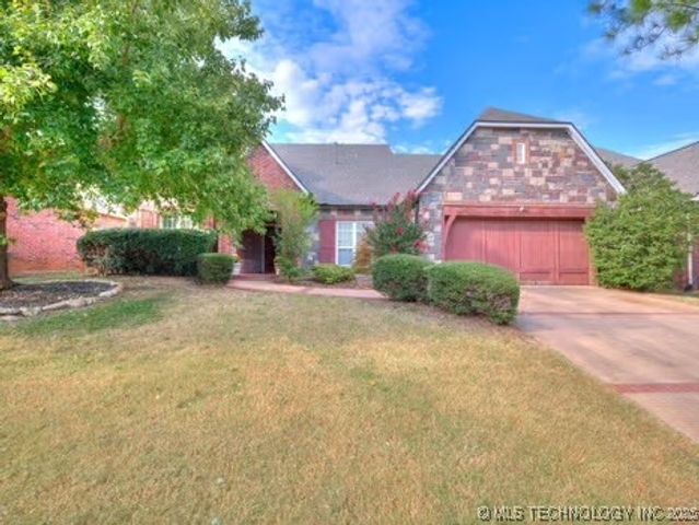 8711 E 101st East Place, Bixby, OK 74133