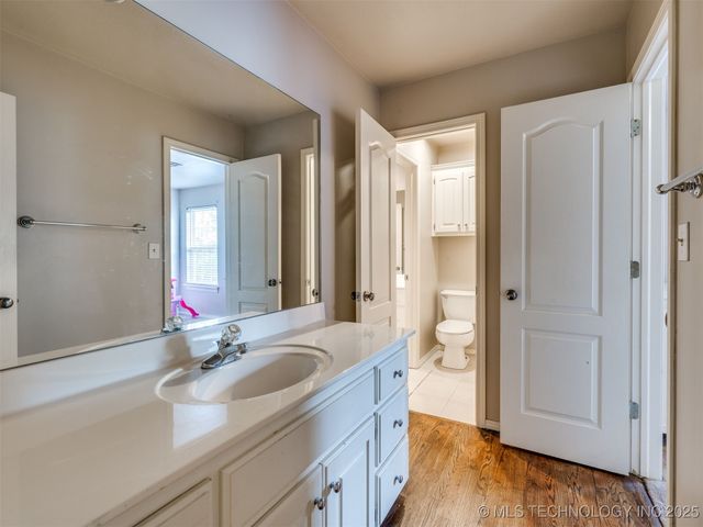 8711 E 101st East Place, Bixby, OK 74133