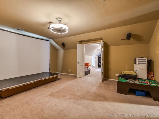 8711 E 101st East Place, Bixby, OK 74133