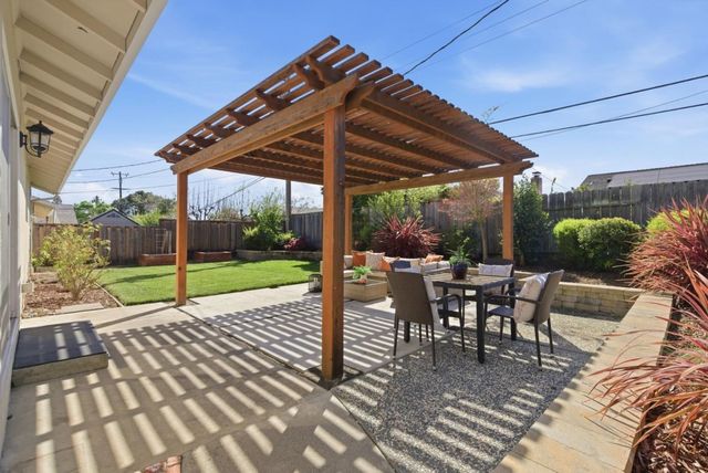 7490 Dumas Drive, Cupertino, CA 95014