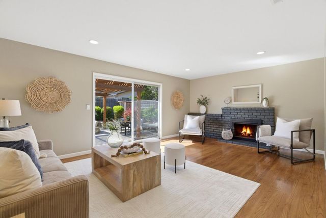 7490 Dumas Drive, Cupertino, CA 95014