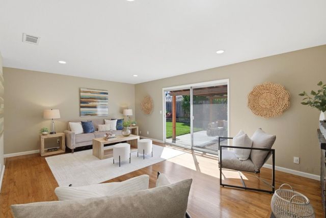 7490 Dumas Drive, Cupertino, CA 95014