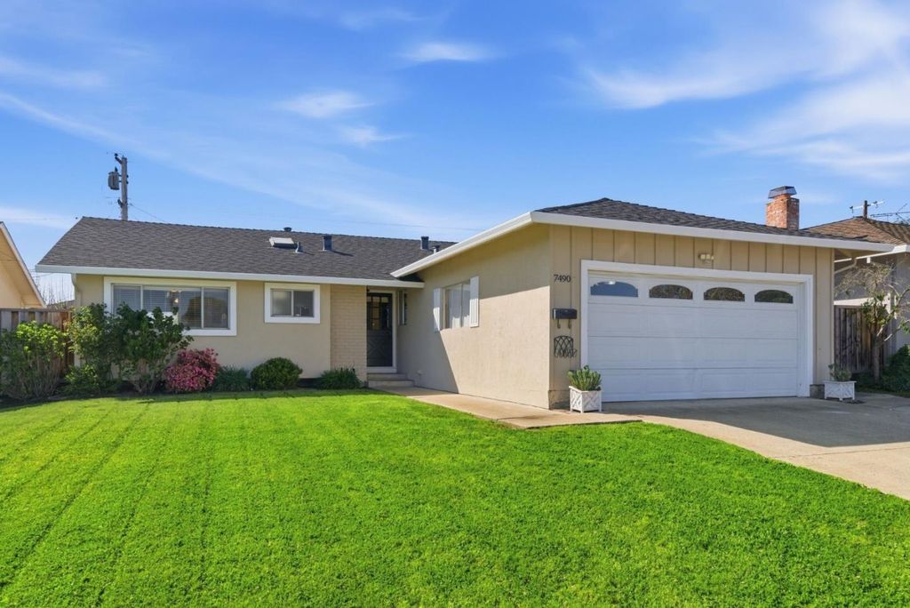 7490 Dumas Drive, Cupertino, CA 95014