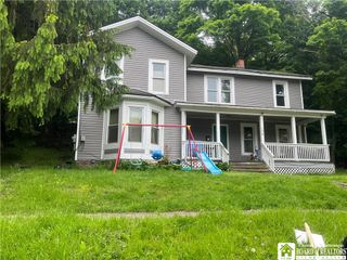124 Barrows, Jamestown, NY 14701