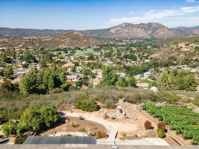 23786 Moonglow Court, Ramona, CA 92065