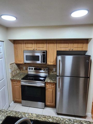 6777 Heritage Grande 1208, Boynton Beach, FL 33437