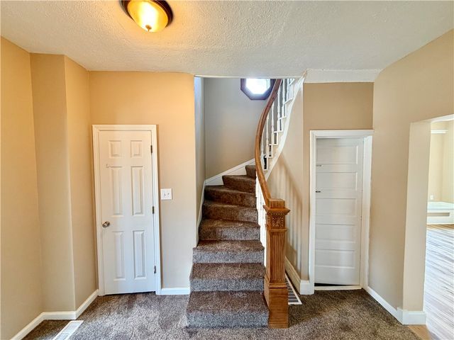 62 E Highland Ave, Uniontown, PA 15401