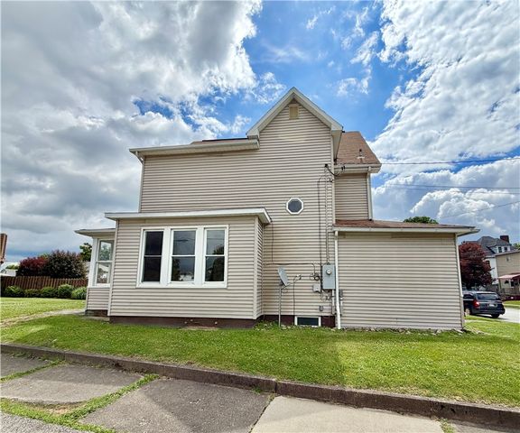 62 E Highland Ave, Uniontown, PA 15401