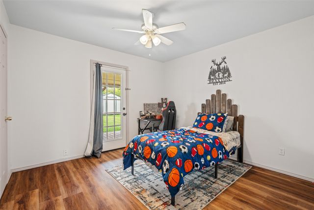 112 W Cedar Street, Lone Oak, TX 75453