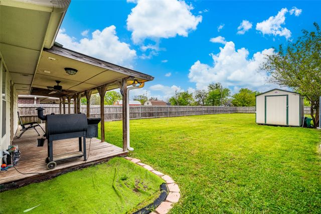 112 W Cedar Street, Lone Oak, TX 75453