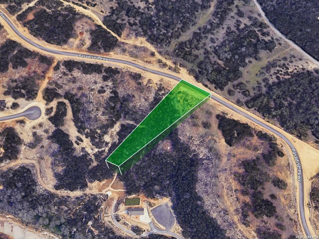 1853 Paradise Parkway, Canyon Lake, TX 78133
