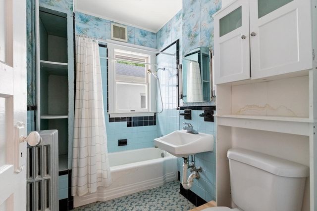 35 Heron St 1, Boston, MA 02132