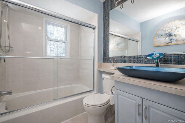 34 Simonson Place, Staten Island, NY 10302