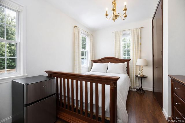 34 Simonson Place, Staten Island, NY 10302