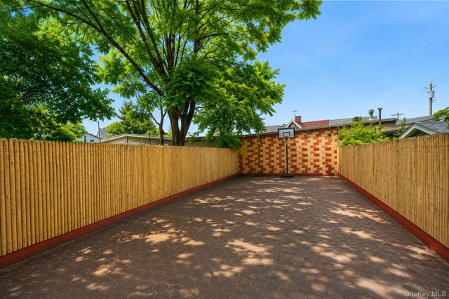 34 Simonson Place, Staten Island, NY 10302