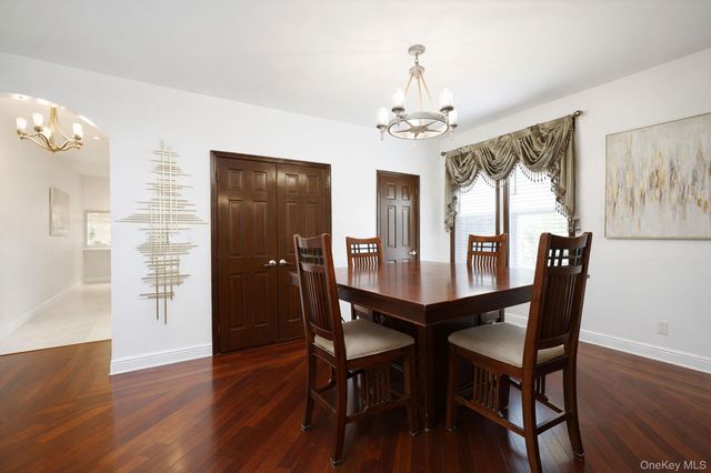 34 Simonson Place, Staten Island, NY 10302