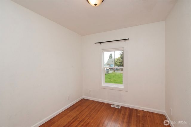 1117 E 4th Street, Port Angeles, WA 98362