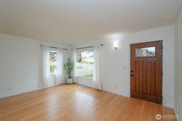 1117 E 4th Street, Port Angeles, WA 98362