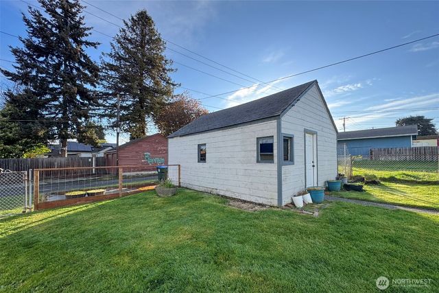 1117 E 4th Street, Port Angeles, WA 98362