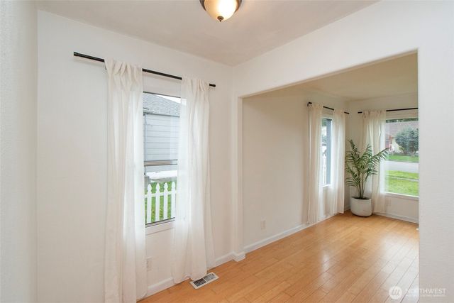 1117 E 4th Street, Port Angeles, WA 98362