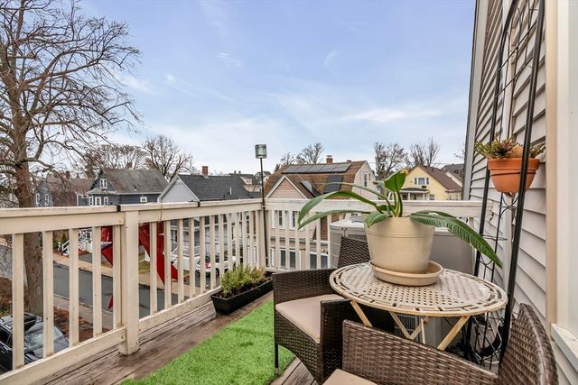 66 Plummer Ave 3, Winthrop, MA 02152