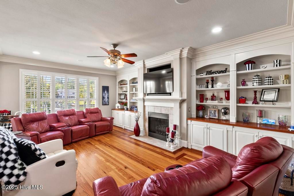 Image 19 of property listing at 209 Bayside Drive, Cape Carteret, NC 28584