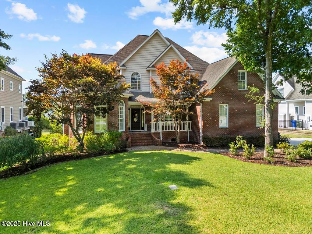 Image 3 of property listing at 209 Bayside Drive, Cape Carteret, NC 28584