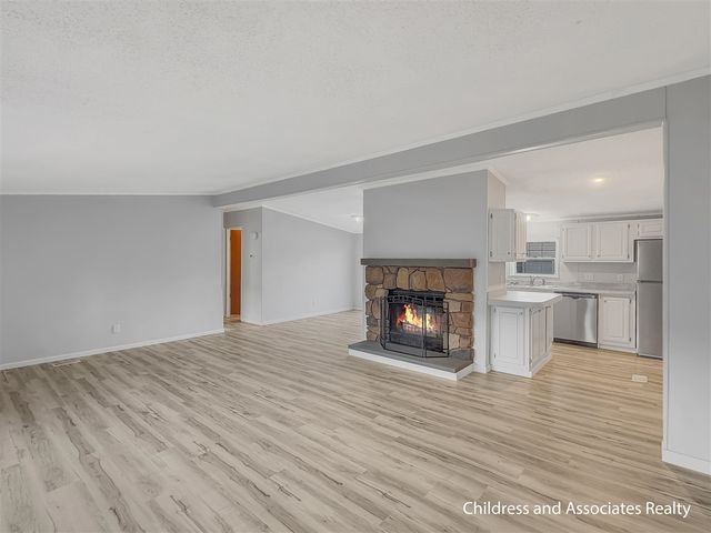 1491 Red Oak Lane, Belmont, MI 49306