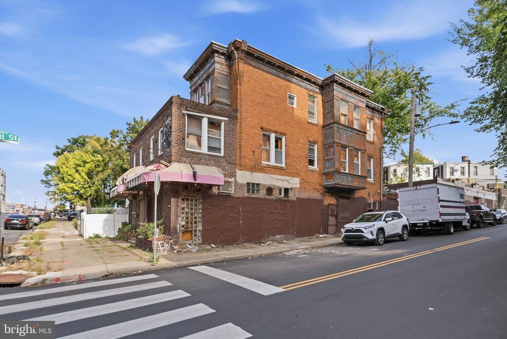 2420-22 W HUNTING PARK AVE, PHILADELPHIA, PA 19129 — photo 2