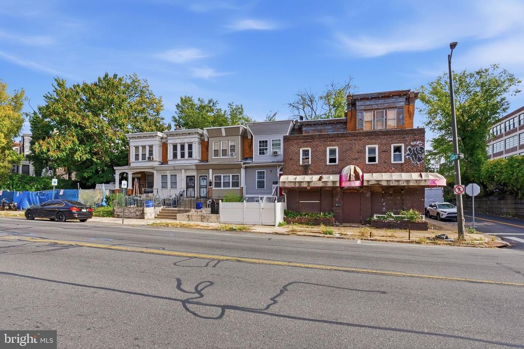 2420-22 W HUNTING PARK AVE, PHILADELPHIA, PA 19129 — photo 5