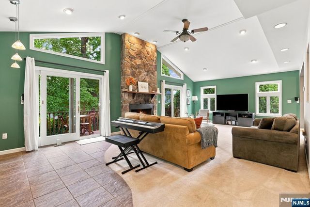 32 Stanley Avenue, Nutley, NJ 07110