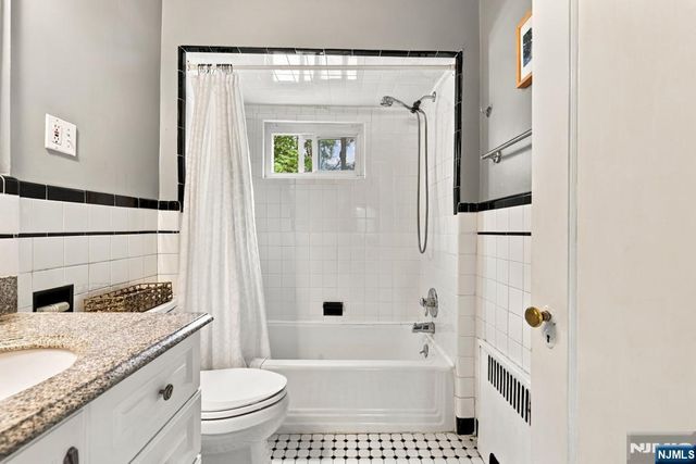 32 Stanley Avenue, Nutley, NJ 07110