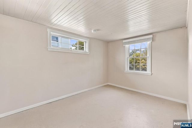 32 Stanley Avenue, Nutley, NJ 07110