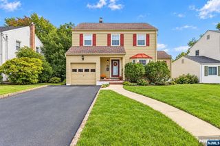 32 Stanley Avenue, Nutley, NJ 07110