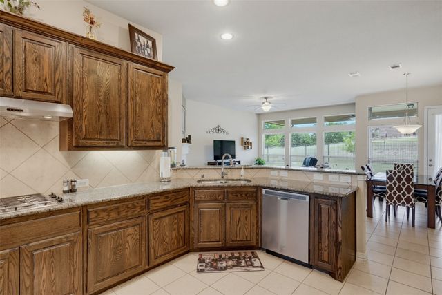 626 Allister Court, Roanoke, TX 76262