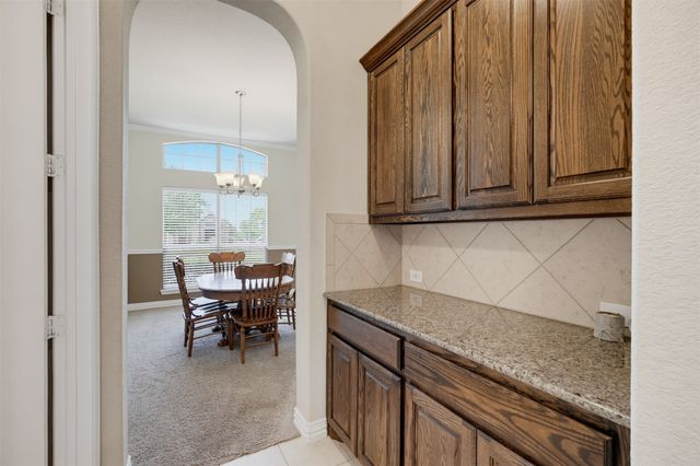 626 Allister Court, Roanoke, TX 76262