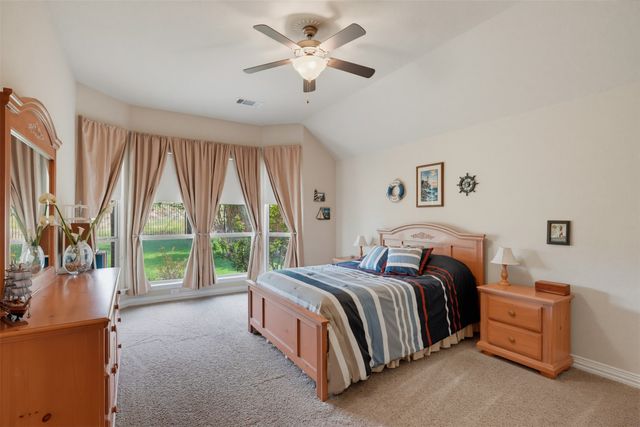 626 Allister Court, Roanoke, TX 76262