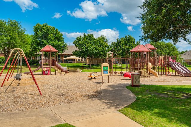 626 Allister Court, Roanoke, TX 76262