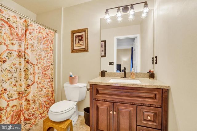 2202 WEEPING WILLOW LN, Mount Joy, PA 17552