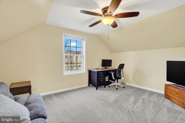 2202 WEEPING WILLOW LN, Mount Joy, PA 17552